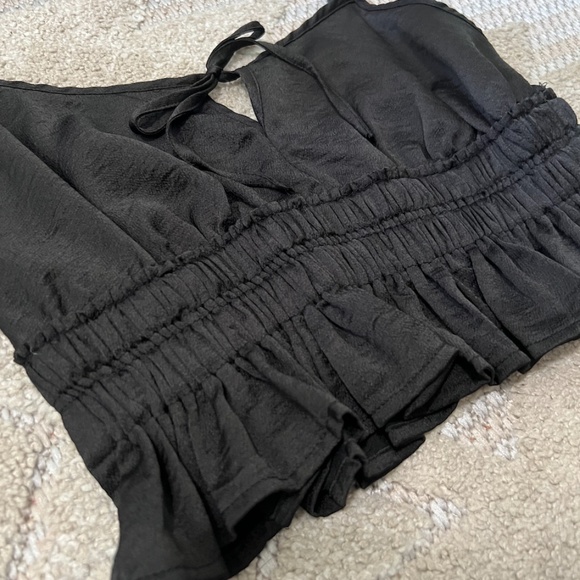 Cotton Candy LA Black Crop Top - Picture 3 of 8